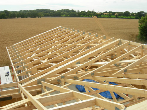 Charpente bois en construction par l'entreprise Rondineau en Loire-Atlantique près de Pornic